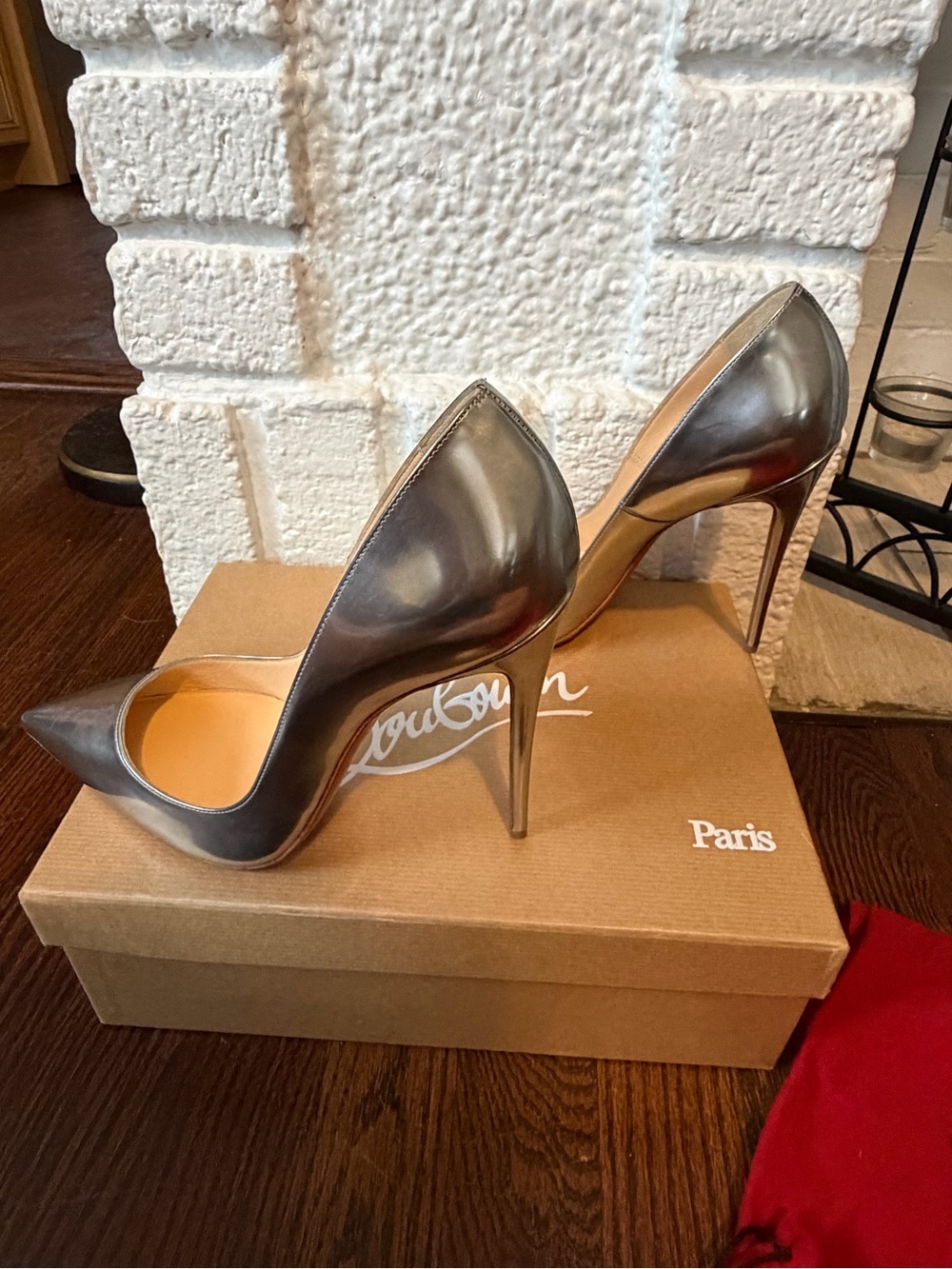 BRAND NEW! Christian Louboutin silver So Kate 120mm pumps. Size: EU 39/ US 9. - Picture 5 of 10